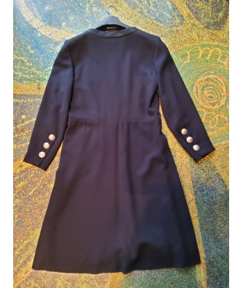 Robe vintage en laine est présent 